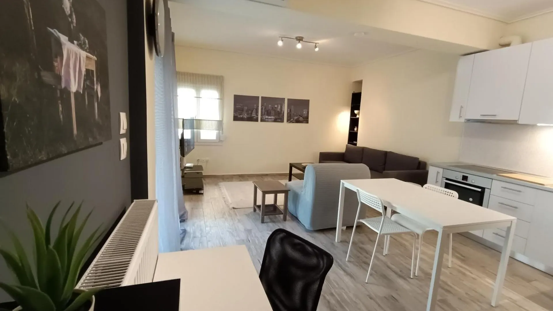 Martiou Apartment Next To The Subway Thessaloniki Greece